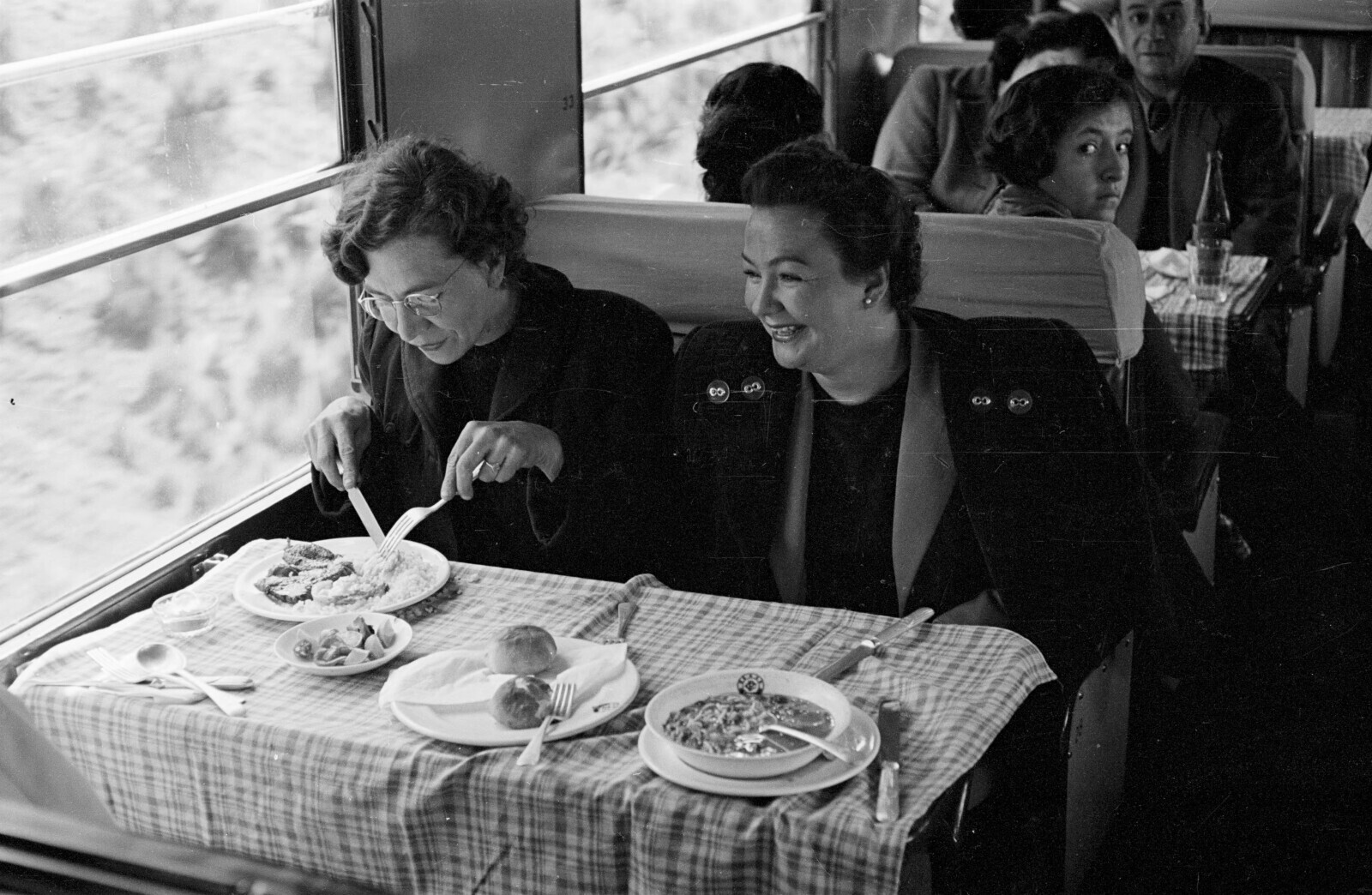 ’50s Photos Showing Not Everything Was Strait Laced