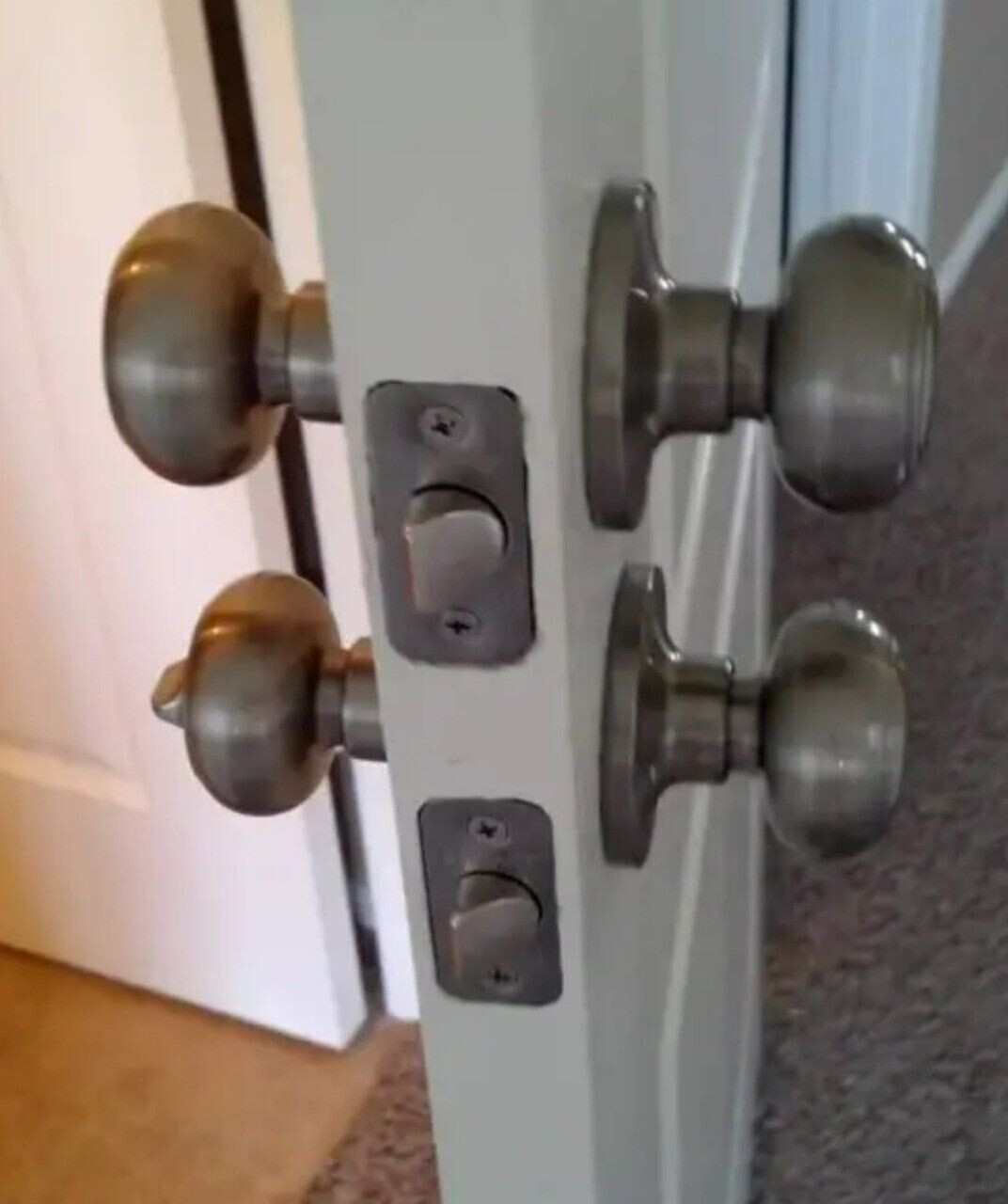 Photos Where Common Sense Threw in the Towel