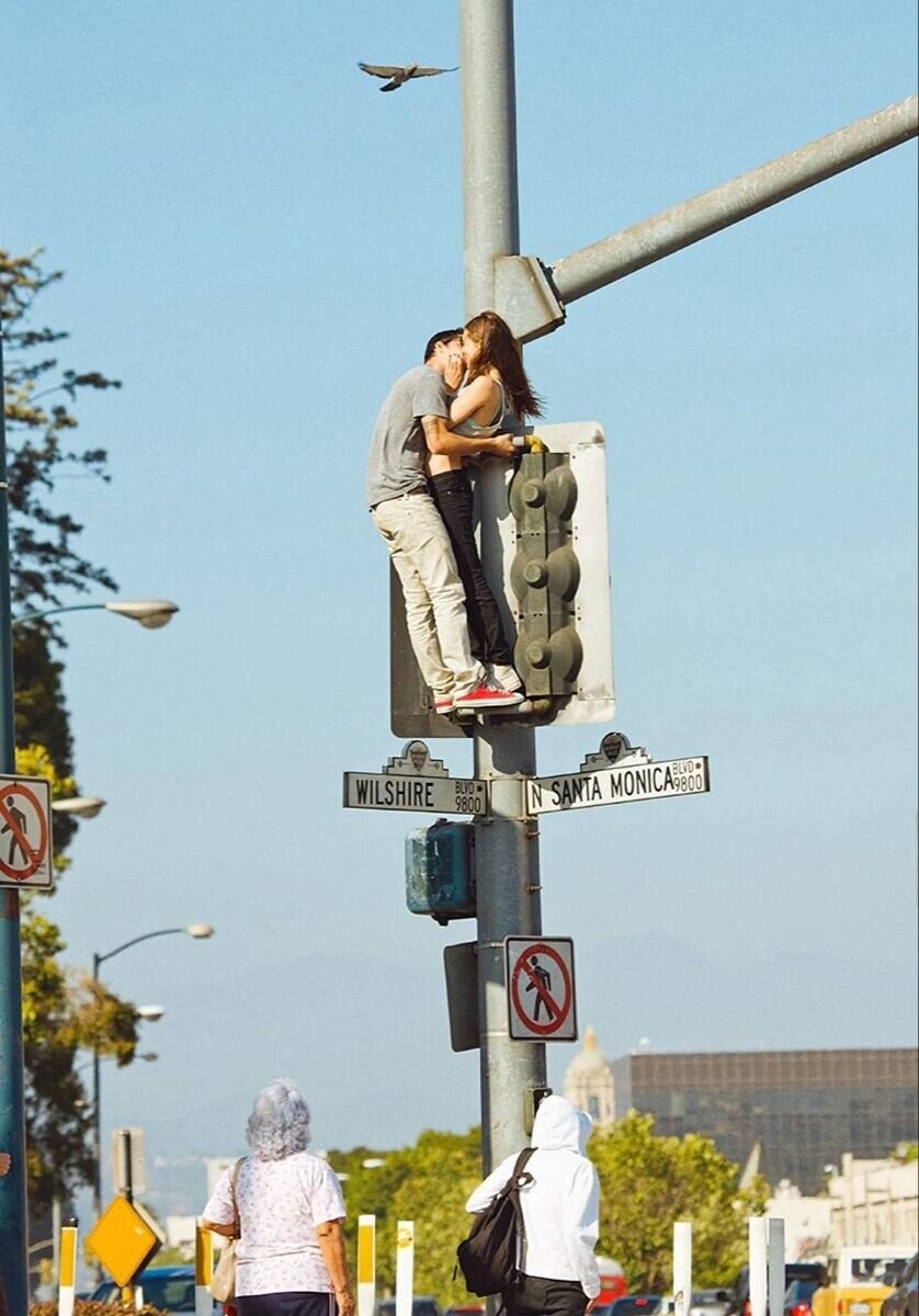 WILSHIRE BLVD N SANTA MONICA9800 BLVD 9800