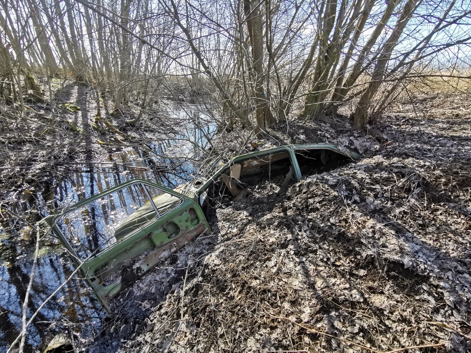 Pricey Classic Rides Claimed By the Junkyard