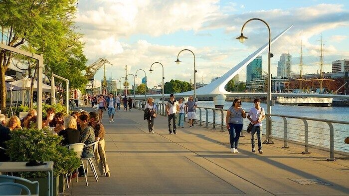 20 Photos of Summer Happening in the 'Winter Months'