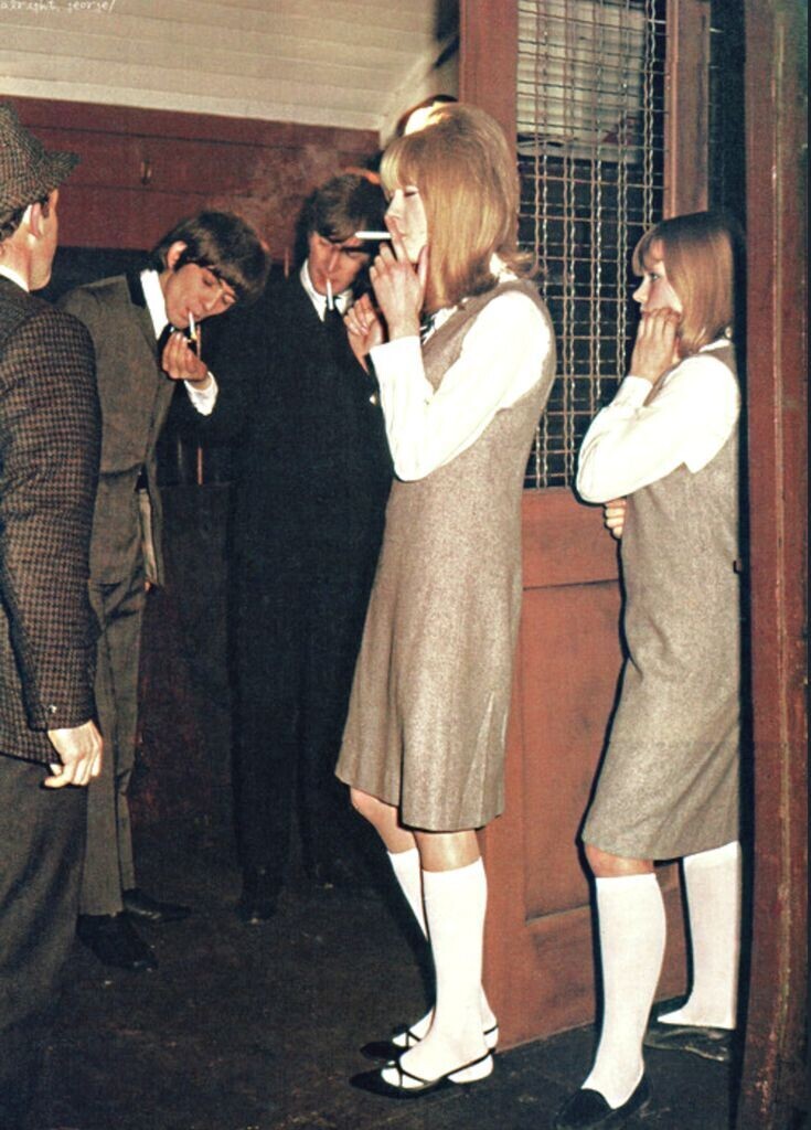 20 Photos of the 1960s Changing With the Times