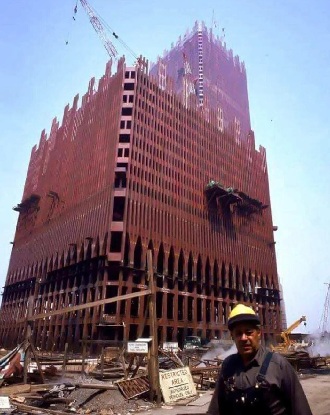 HAHH MEED - BULL set. RESTRICTED AREA AUTHORIZED VEHICLES ONLY