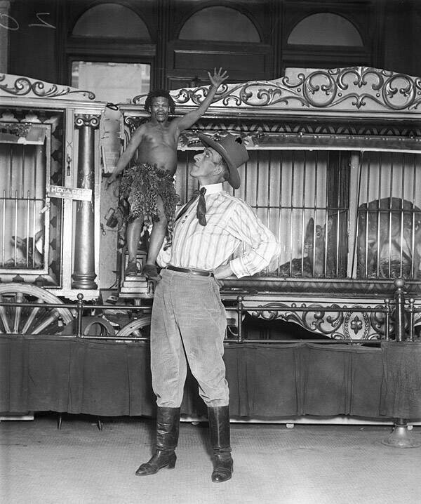 Creepy-Cool Vintage Circus Photos