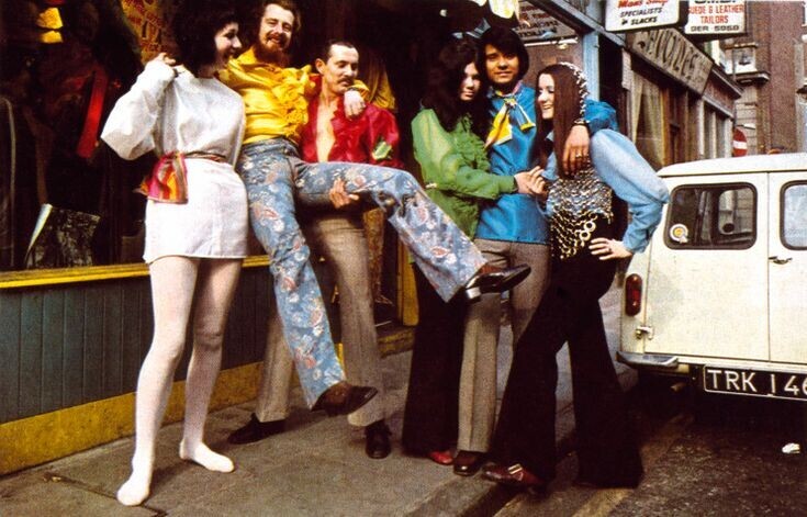 20 Photos of the 1960s Changing With the Times