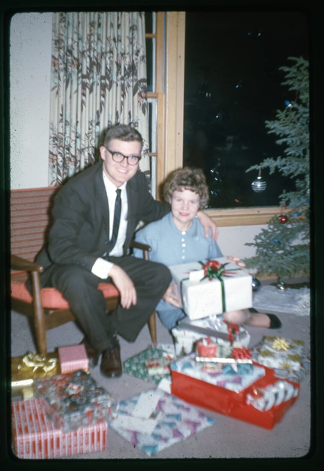 Candid Shots of Life Seen Through a 35mm Lens