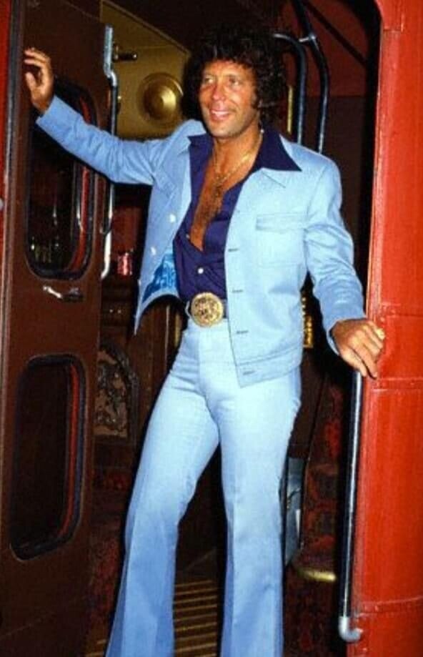 It's Not Unusual to See These Tom Jones Songs and Pics