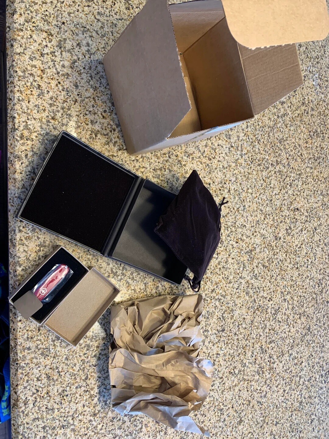 People Share Their Job's Pathetic Holiday 'Generosity'