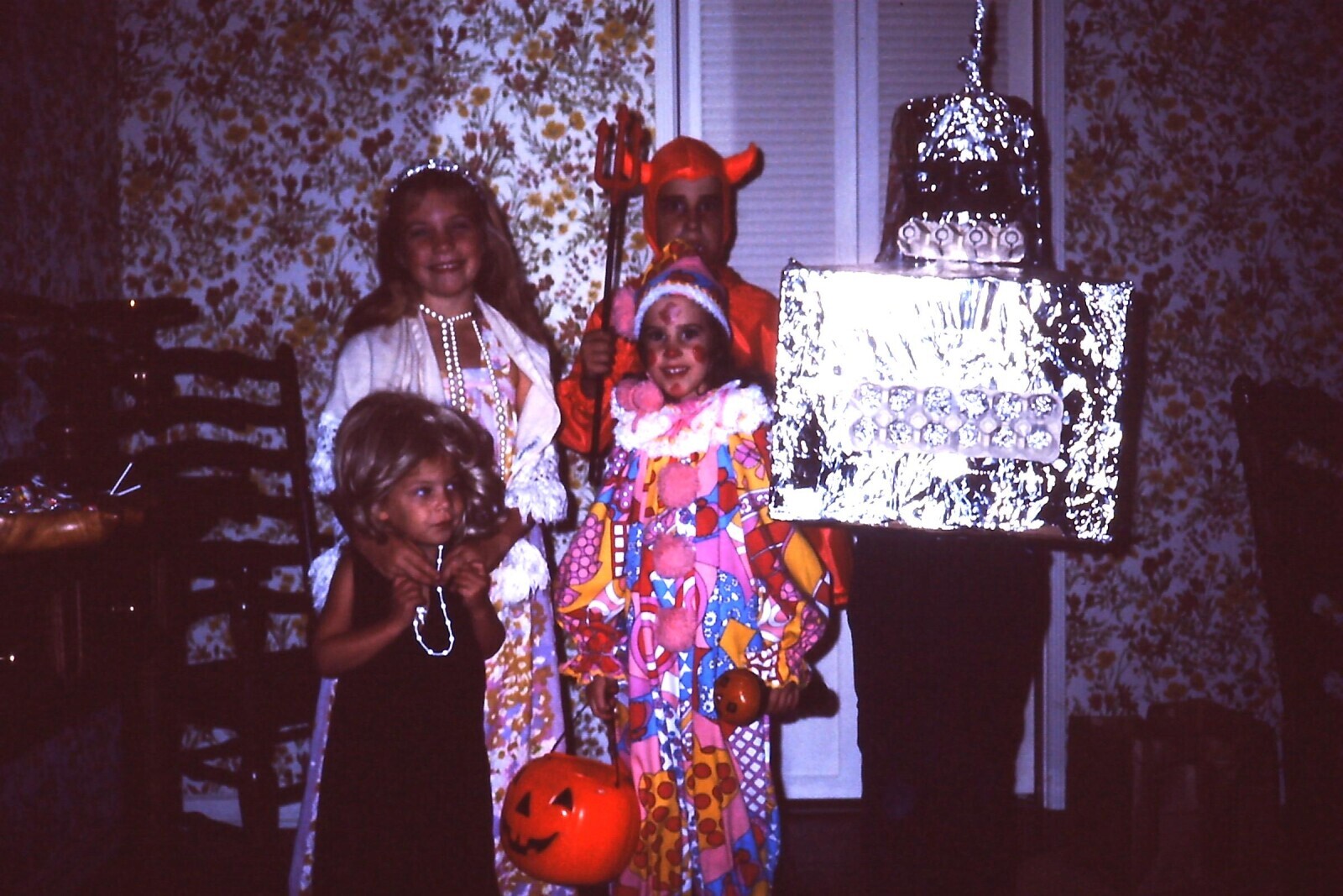 Candid Photos from Behind the Scenes of the 1980s