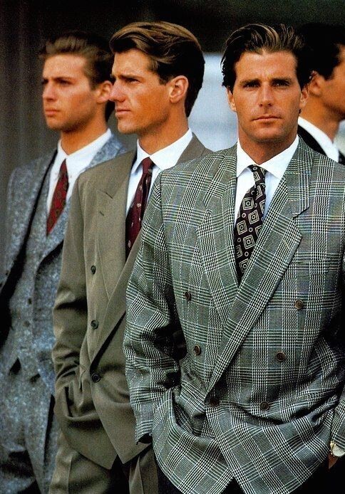 How to Tie a Tie: 1970s Edition