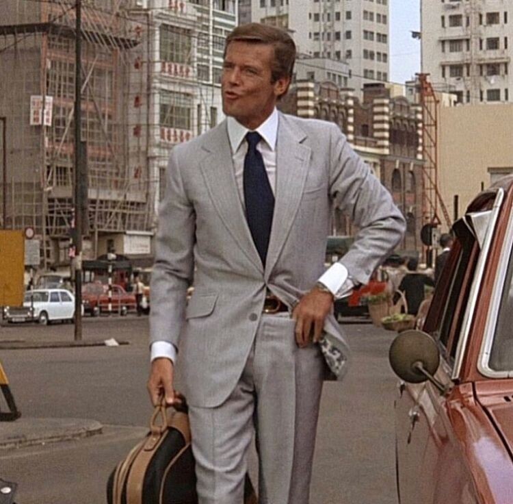 How to Tie a Tie: 1970s Edition