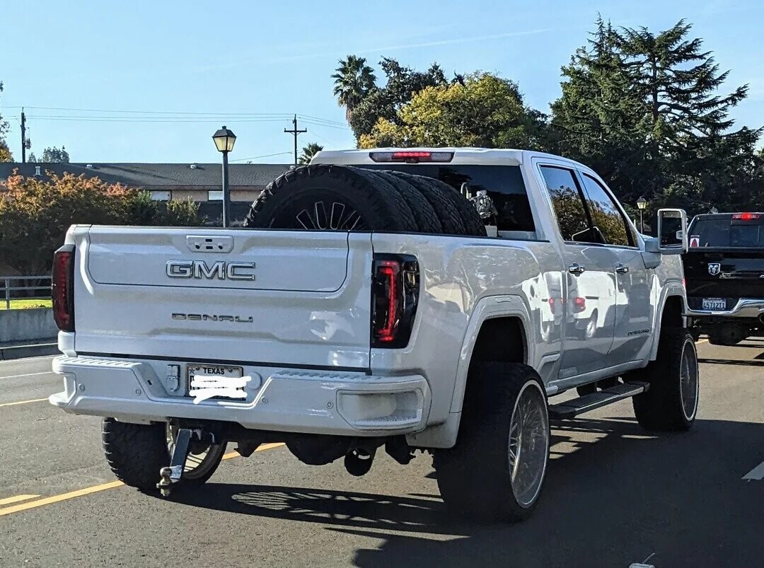 Pavement Princesses Clearly Compensating on the Road