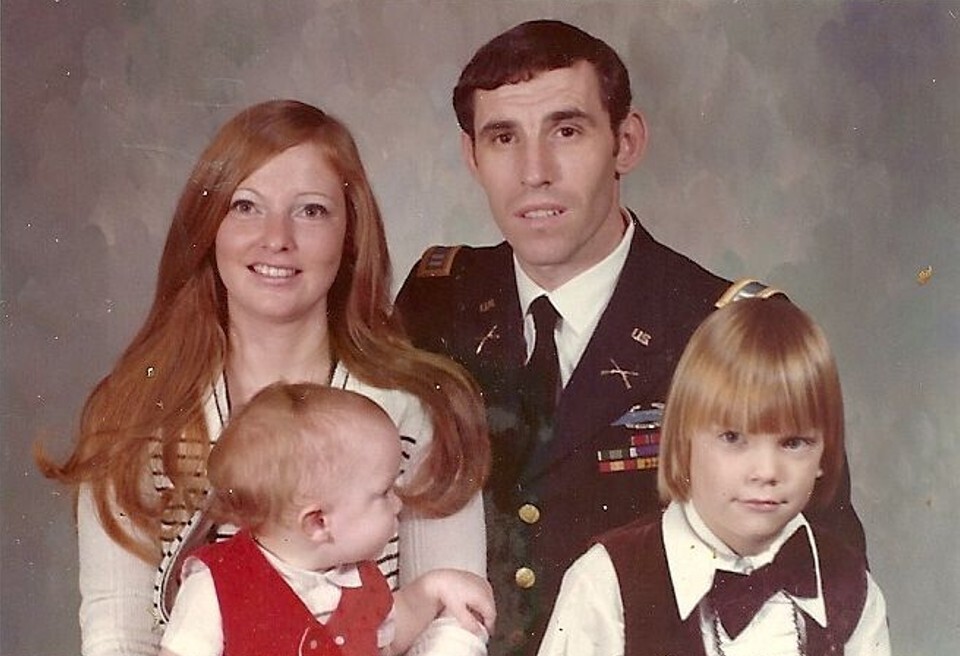 Interesting Images Showing the World in 1975