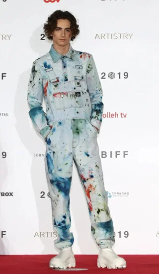 - RY 2 ARTISTRY 2 19 F ISE olleh tv BIFF 9 JOHN BOX 2 F ARTIS 19