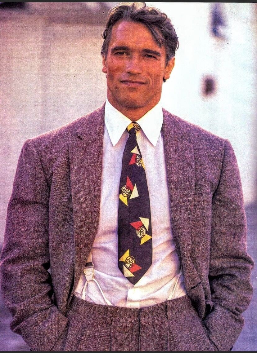 How to Tie a Tie: 1970s Edition