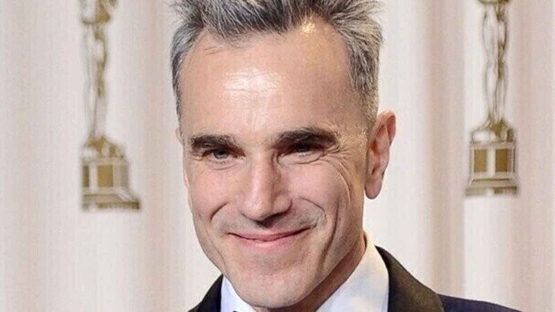 31 Paranormal Encounters That Have Us Questioning Reality