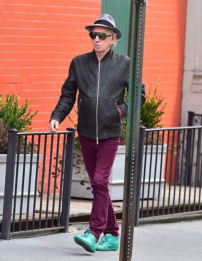 Tk Photos Where Rock Stars Are Just Normal People