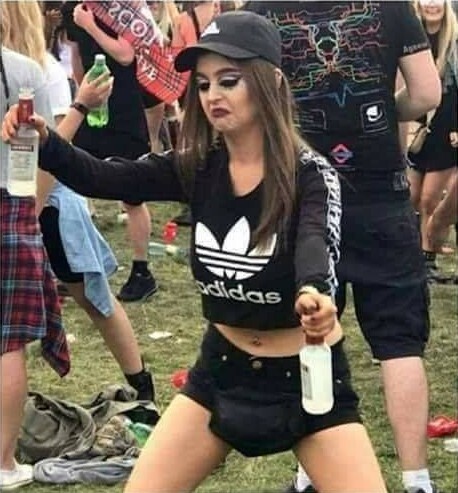 Ageeu 2CO IVE adidas