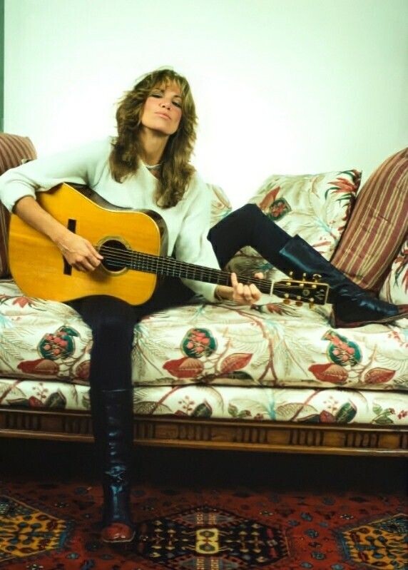 You're So Vain: The Legend of Carly Simon in Photos