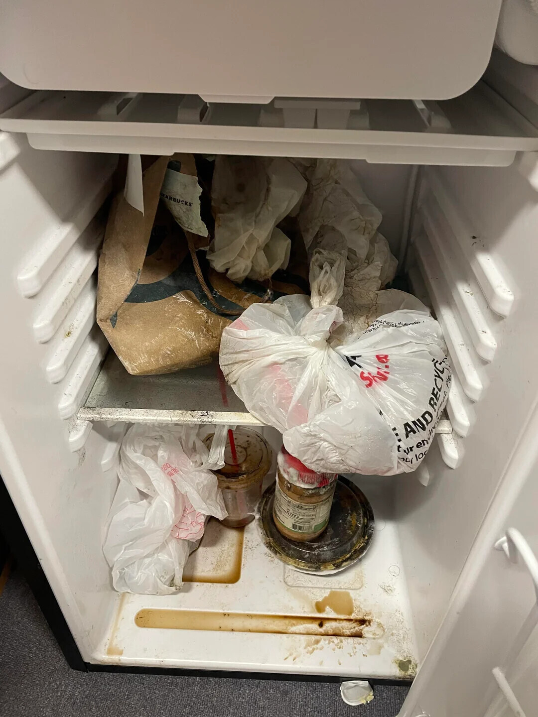 20 Coworkers You Wouldn't Want to Be Stuck Next To