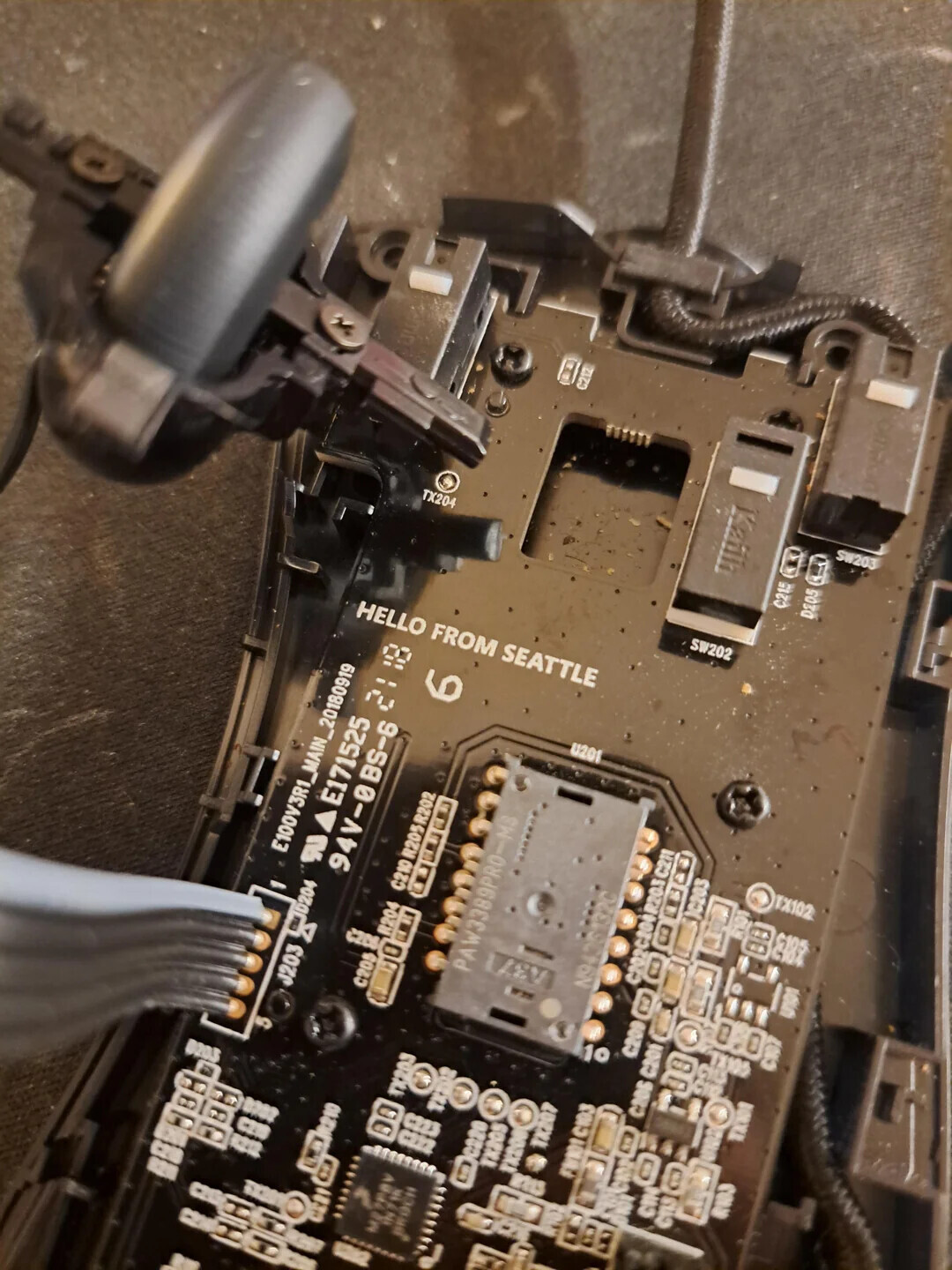 E100V3RI_MAIN_20180919 HELLO FROM SEATTLE JD204 J203 E171525 TX204 94V-0BS-6 sh C205 0 R204 C210 R205R202 6 VE PAW3389PRO-MB ........ ZEV U201 TX205 TX200 TX207 N9436132C SW202 10 FB101 СЮЗ C202C200R203 C211 C209 D 8 E C206 C201 JC203 COLE MARIA D205 CIN CTUB 0 SW203 I и 15 the 11 10:5 80 TX102 TAKO RADA CO