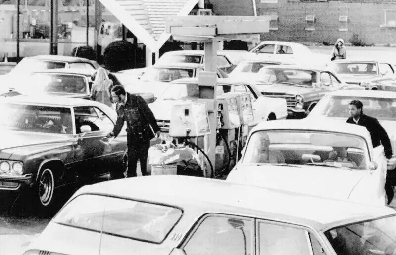 Death of the Muscle Car: The 1973 Gas Crisis in Photos