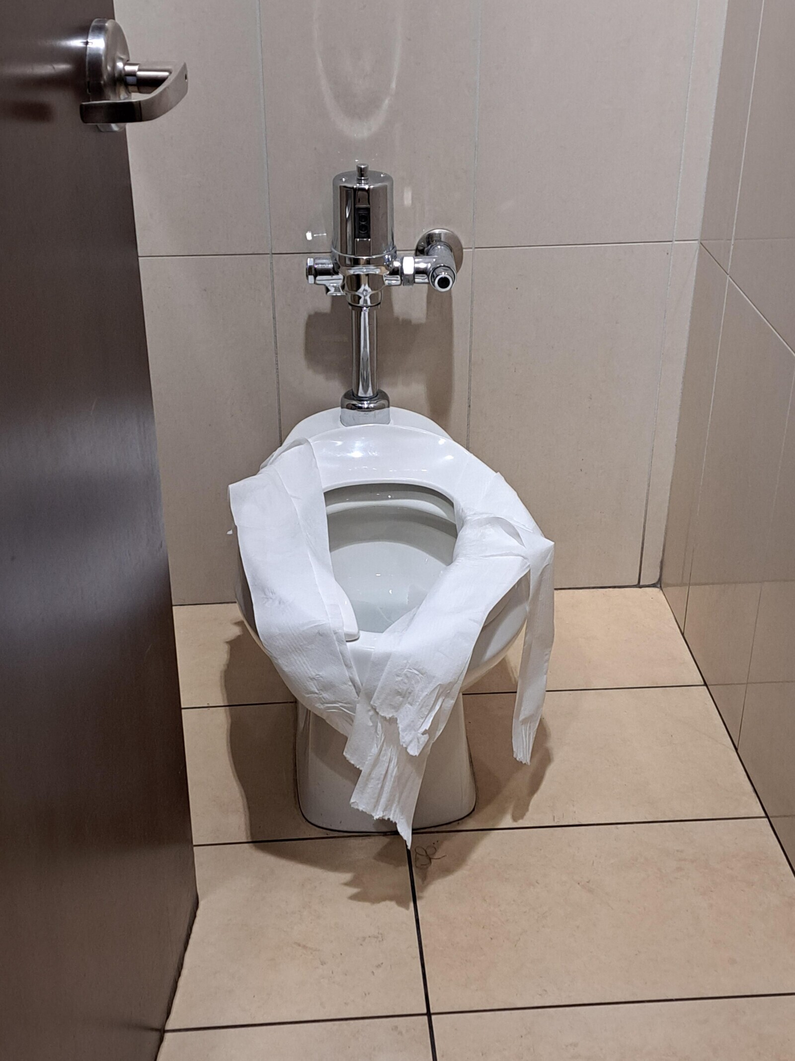 Photos Where Common Sense Isn't in the Room With Us