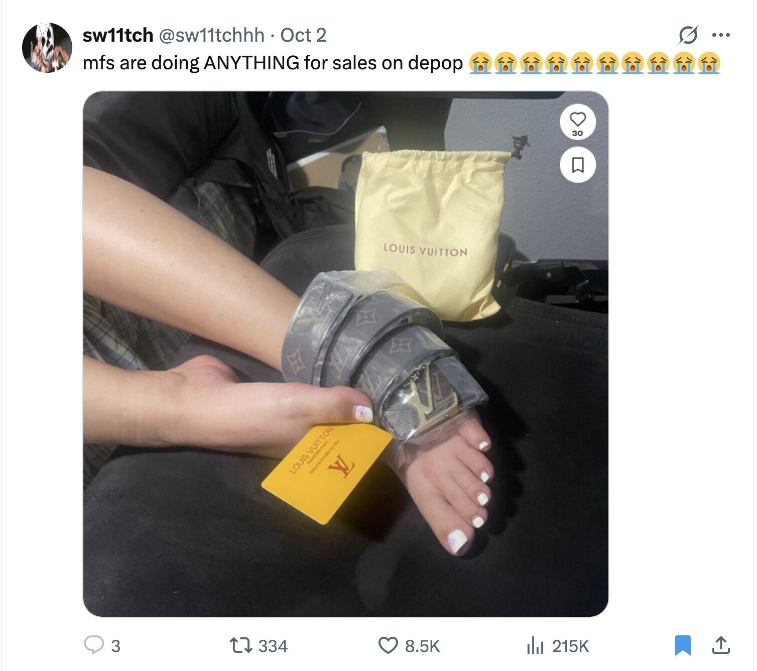 sw11tch @sw11tchhh Oct 2 G ... mfs are doing ANYTHING for sales on depop 30 LOUIS VUITTON LOUIS VUITTON | USA LV 3 334 8.5K del 215K 