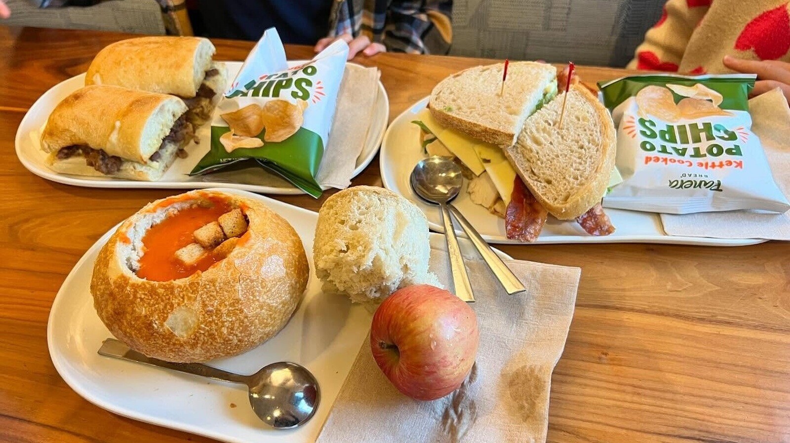 The 15 Most Overrated Fast Food Spots in the US