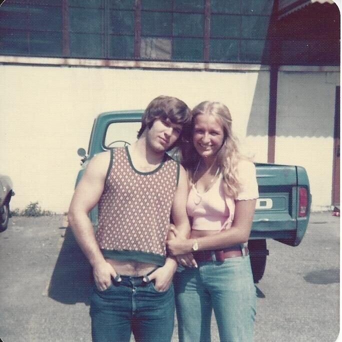 Remembering How Landing a Date Looked in the 1970s