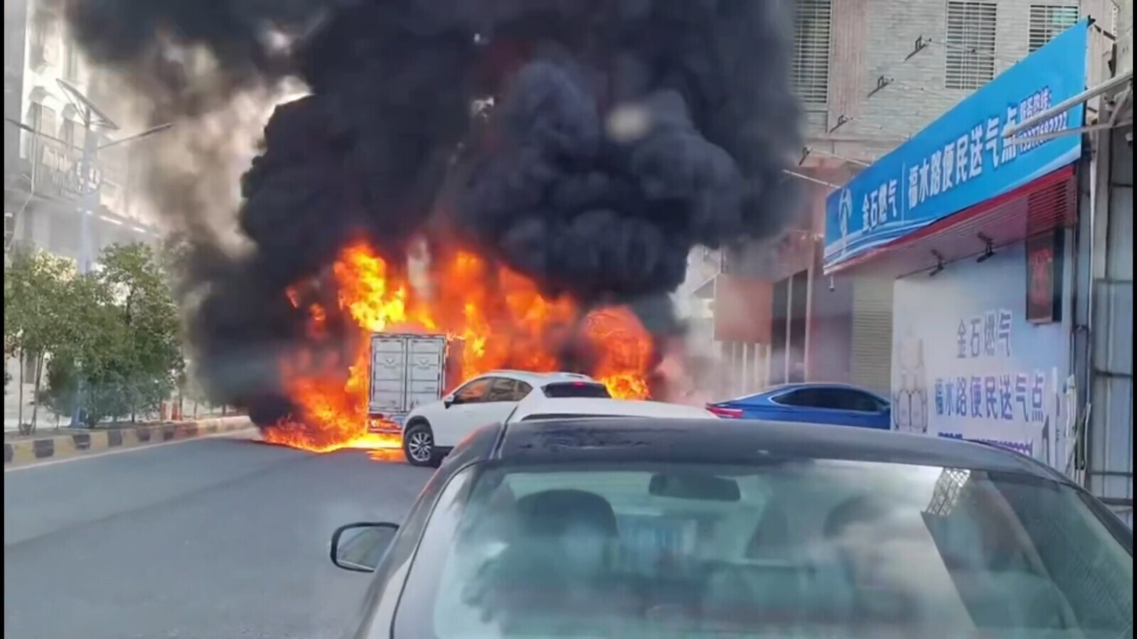 Street Fire 19 People Who Wish They Could Do Their Day Over | Cracked.com