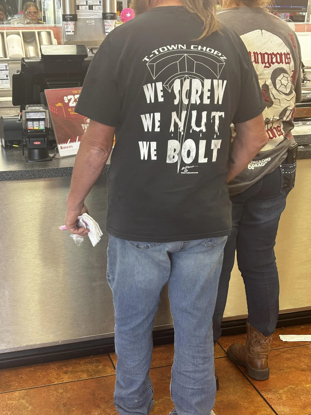 LMS MS T-TOWN CHOPZ ungeons YOU DI WE SCREW PF $2 OH P COL 29 TU WE NUT OF BRAUMS WE BOLT UNGEONS &PRAGO www.