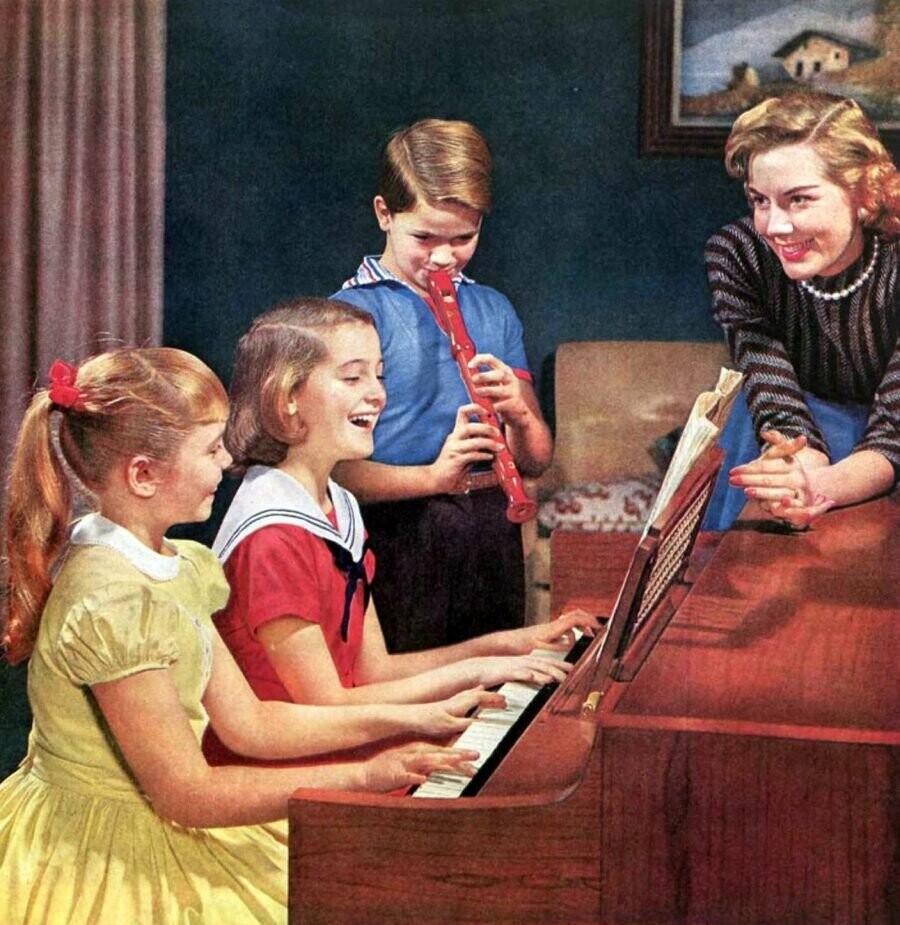 Photos That Deliver the American Dream’s Fake Promise