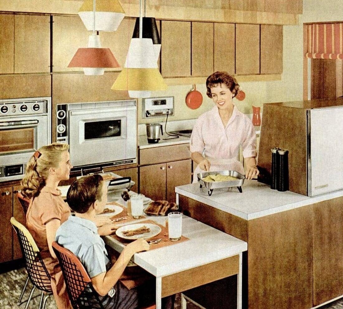 Photos That Deliver the American Dream’s Fake Promise