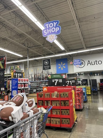 TOY SHOP TOY SHOP Sporting Auto Goods T - 20 : $1184 IMMITY - American - - - - - while - $718 - - 30 7122 76 United 10th Knives & Multitools i NGAR S hadter ARA