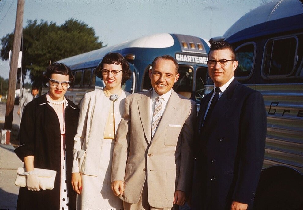 Photos That Deliver the American Dream’s Fake Promise