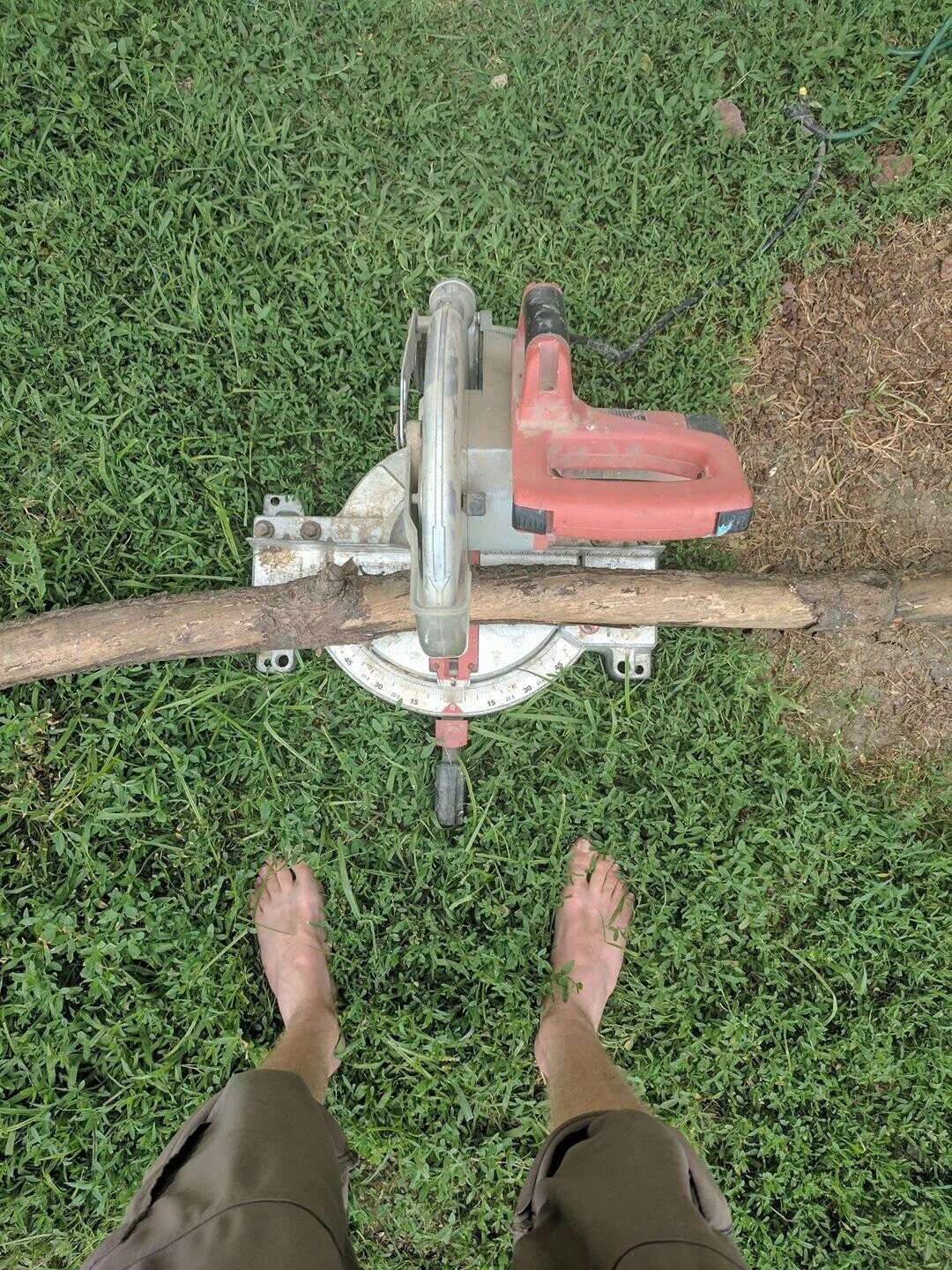 Photos Where Nobody Knows How to Use Power Tools