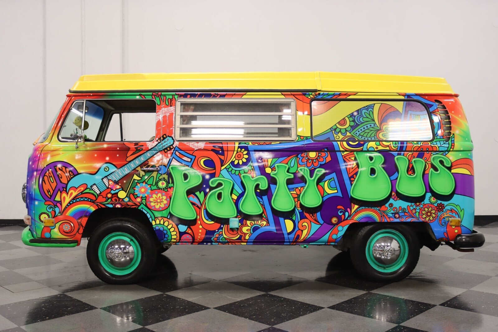 Classic Vans That Looked Like Rolling Bedrooms