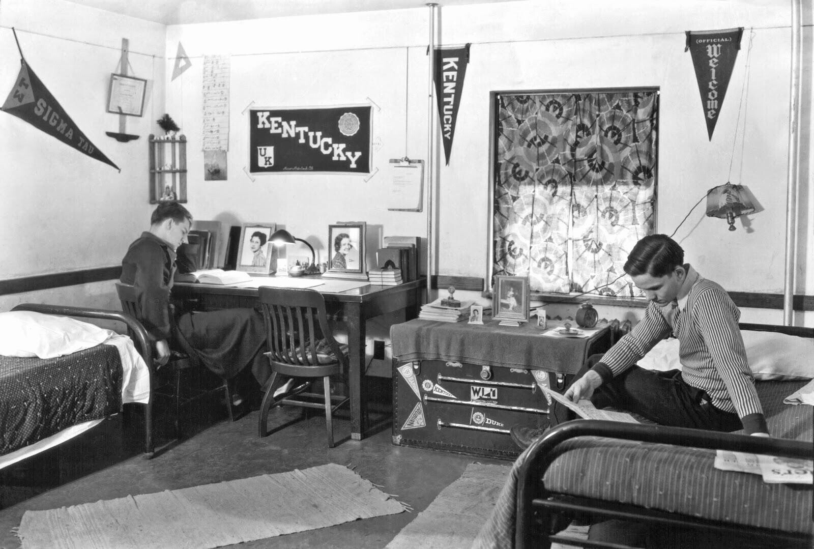 (OFFICIAL) KENTUCKY with H W KENTUCKY SIGMA TAU U K di HARVA KENTUDE W.L.D AUBURNY DUKE