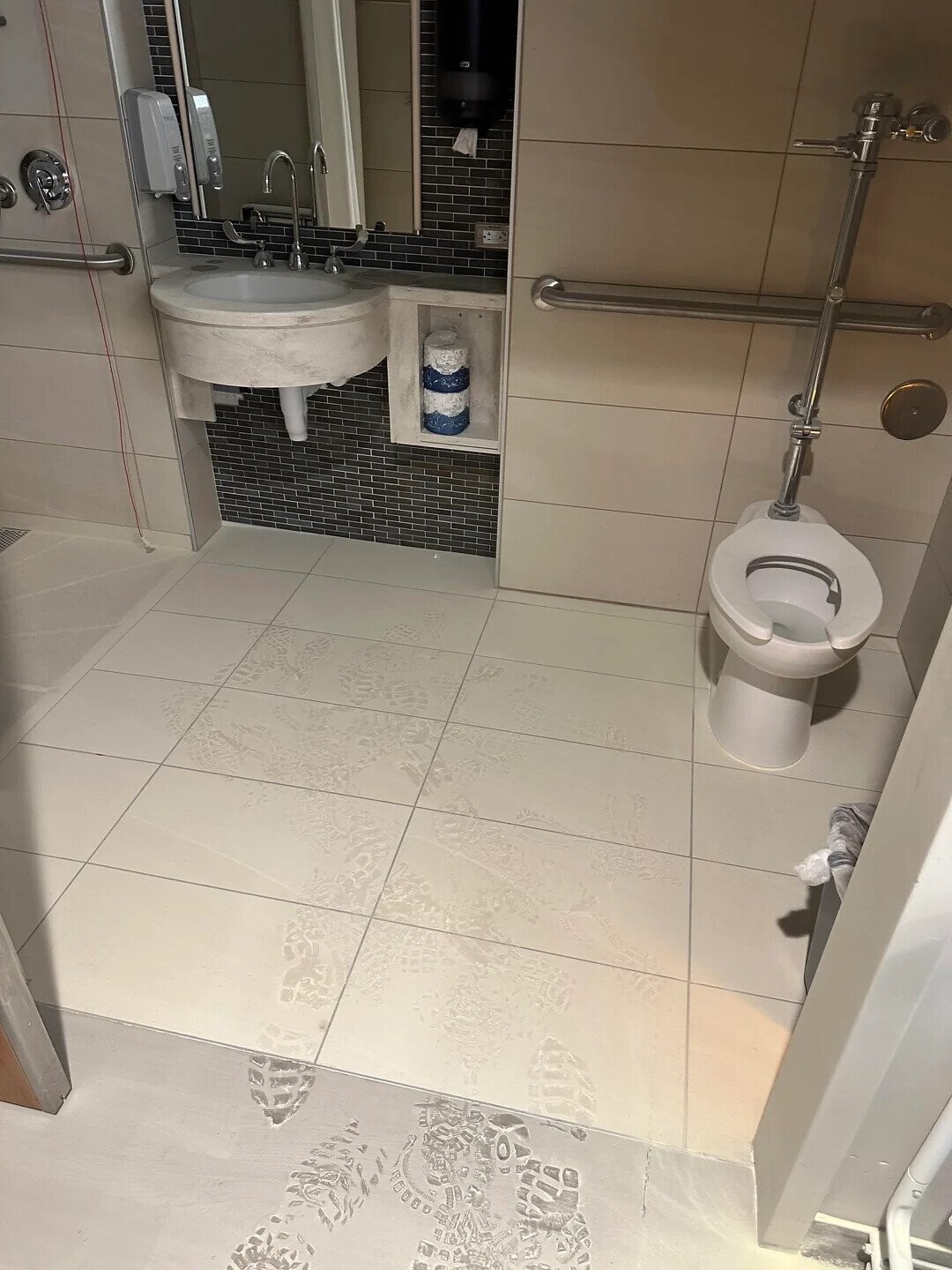 Photos Where A Fire Extinguisher Made A Mess For The Ages