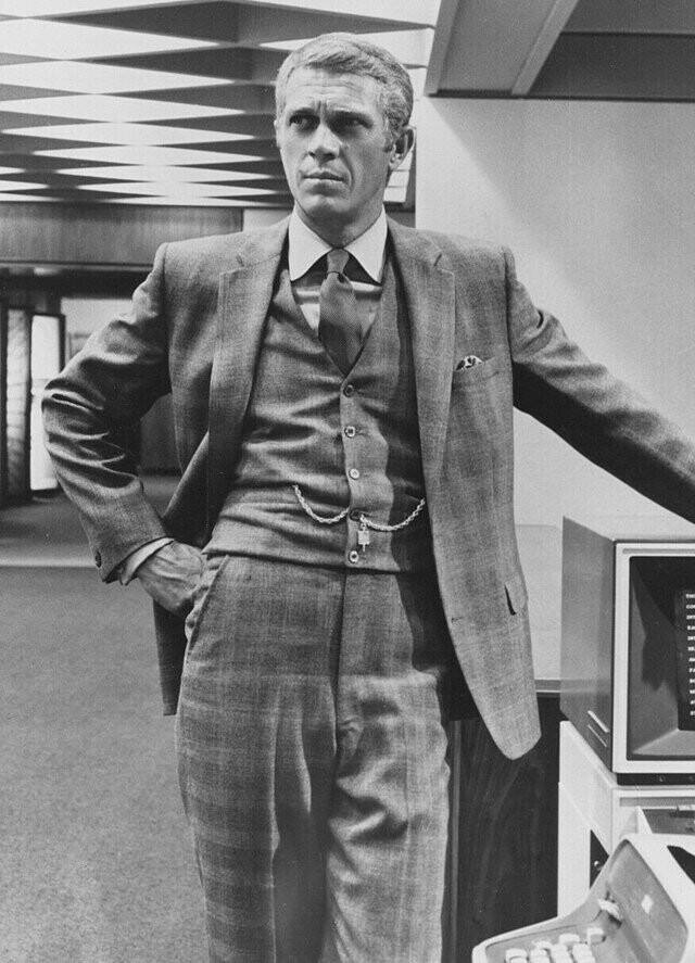 20 Old School Actors Looking Buff and Cool