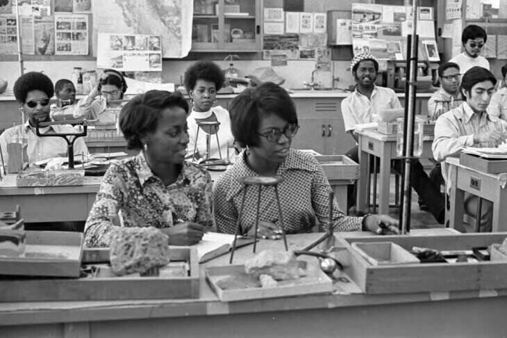 What College in the 1970s Looked Like if You Weren’t Cool