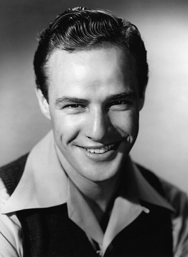 20 Old School Actors Looking Buff and Cool