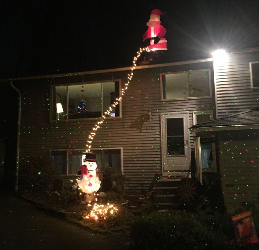 20 Photos from if the Grinch Stole Christmas