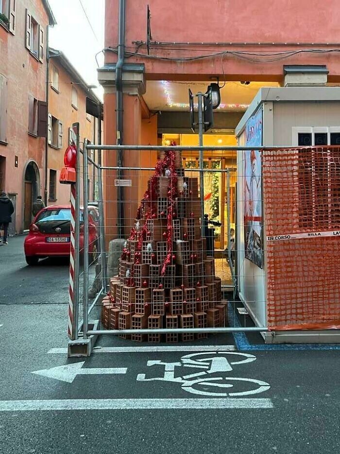 20 Photos from if the Grinch Stole Christmas