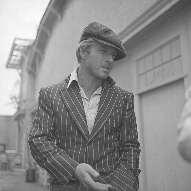 20 Old School Actors Looking Buff and Cool