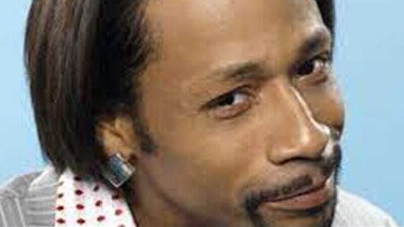 35 Random Bits of Pop-Culture Trivia That Sprang 15 Feet Away When We Dropped Our AirPods Case