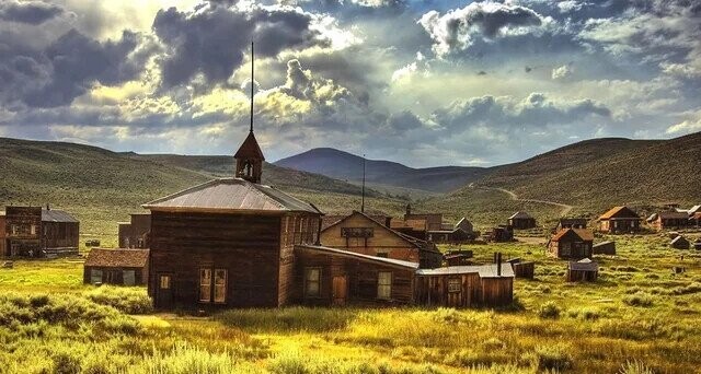 America's Ghost Towns That Time Left Behind and Forgot