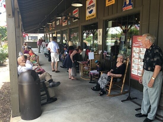 The Story Of Cracker Barrel From The Very Beginning