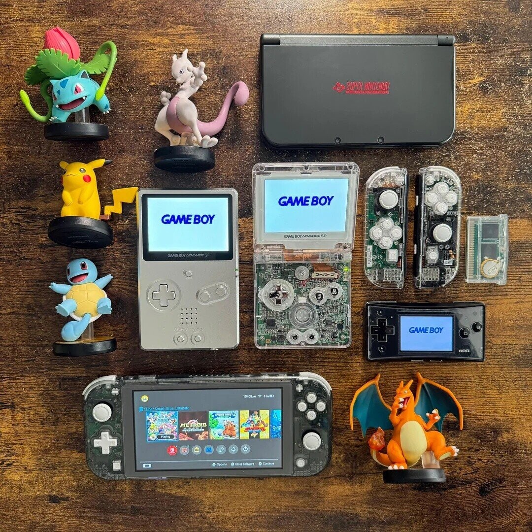 SUPER HINTENDO GAME BOY GAME BOY GAME BOY ADVANCE SP GAME BOY ADVNNDE SP + STAY GAME BOY واة 10:00 AM Super Smash Bros Ultimate METROID SE AMARA adidas + Playing . O Continue Close Software Options
